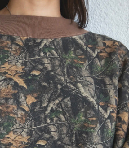 bayou crewneck