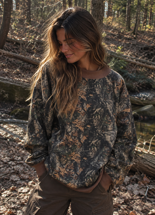 bayou crewneck