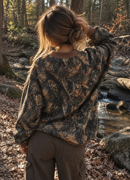 bayou crewneck